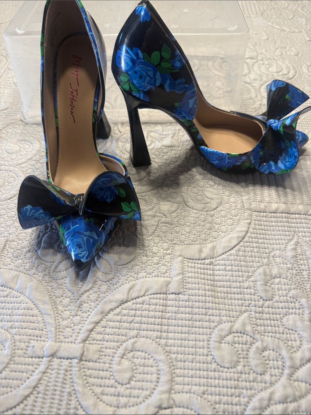 Betsey Johnson Blue Floral Bow D'Orsay Heels EUC - Picture 2 of 6